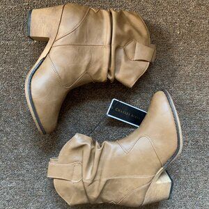 Charles Albert Women's Modern Western Cowboy Distressed Boot with Pull-Up Tabs